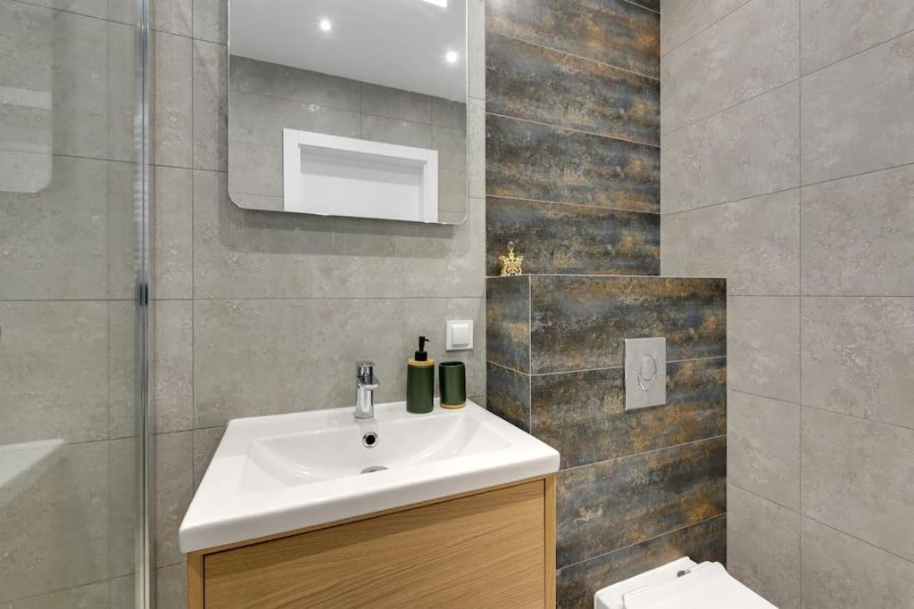 Apartament W Gdyni - Plac Unii By Grand Apartments Gdynia Exteriör bild